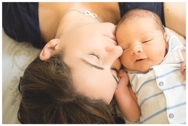 mia_dans_la_lune_nouveau_ne_lifestyle_tete_tete_maman